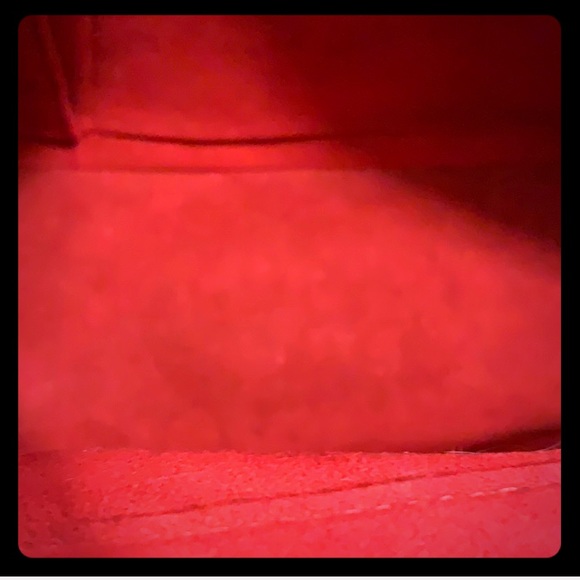 Authentic Louis Vuitton Viva Cite’ GM Monogram Bag - Picture 6 of 8